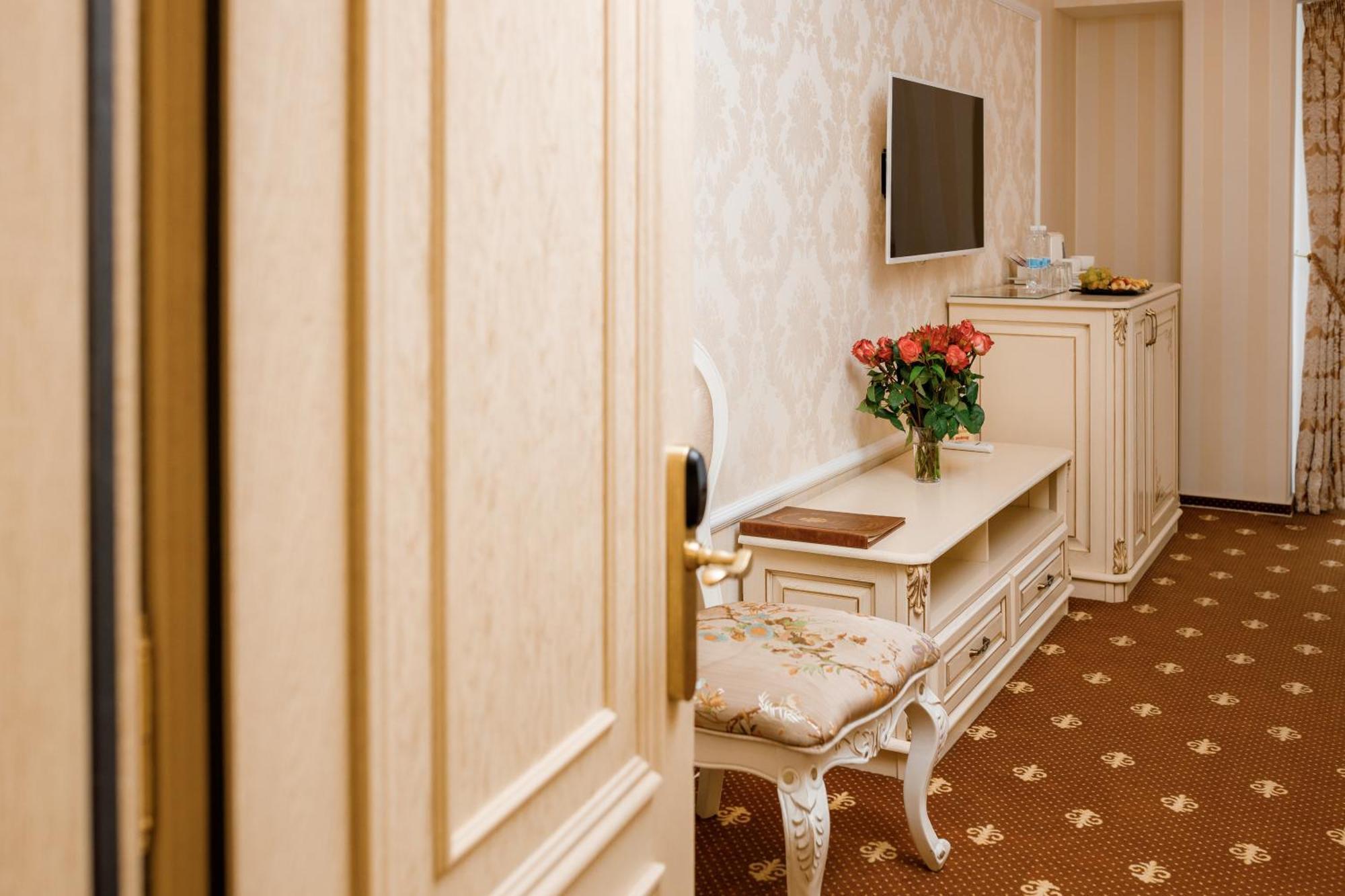 Chevalier Hotel & Spa Μπούκοβελ Εξωτερικό φωτογραφία