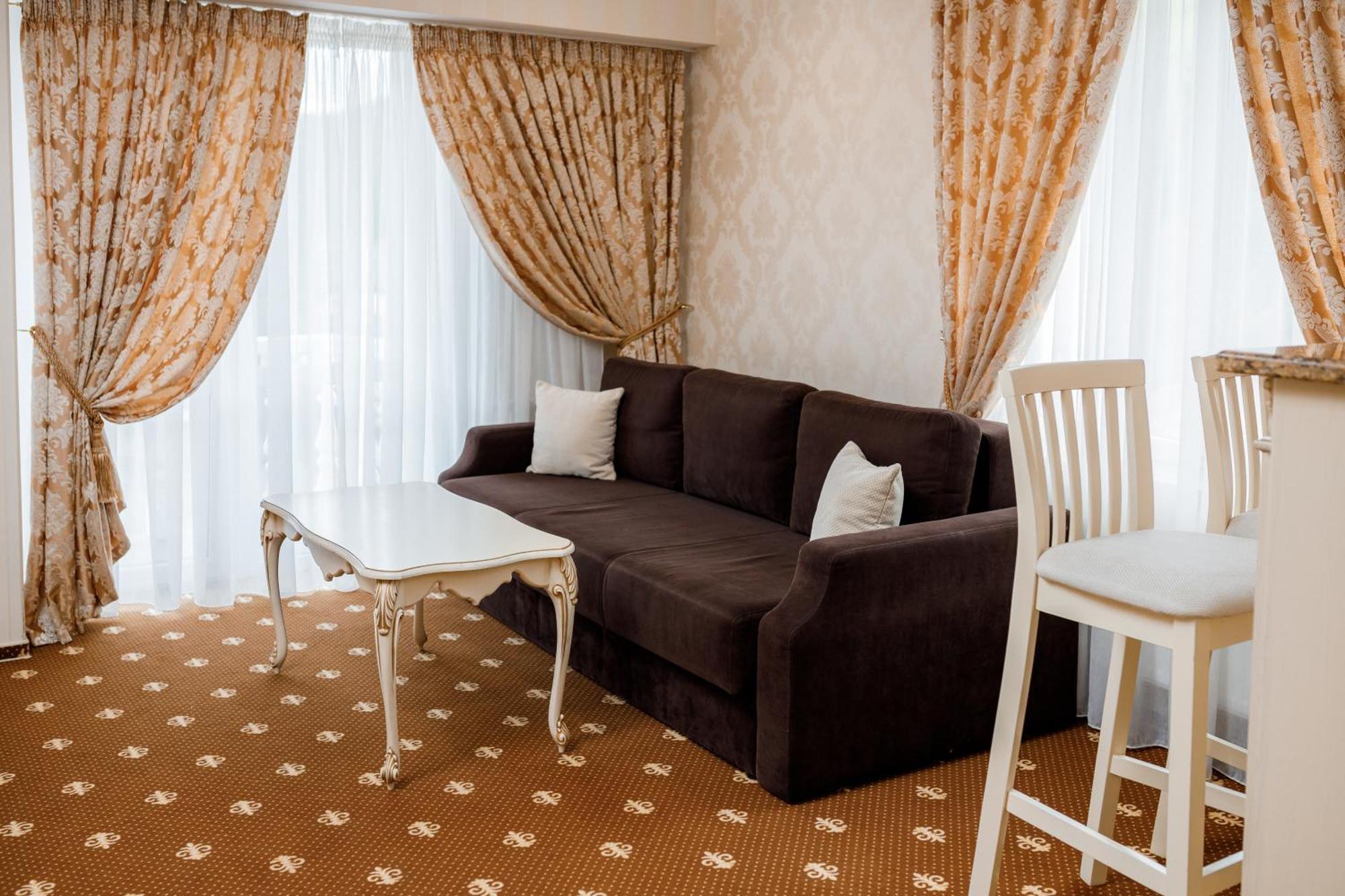 Chevalier Hotel & Spa Μπούκοβελ Εξωτερικό φωτογραφία
